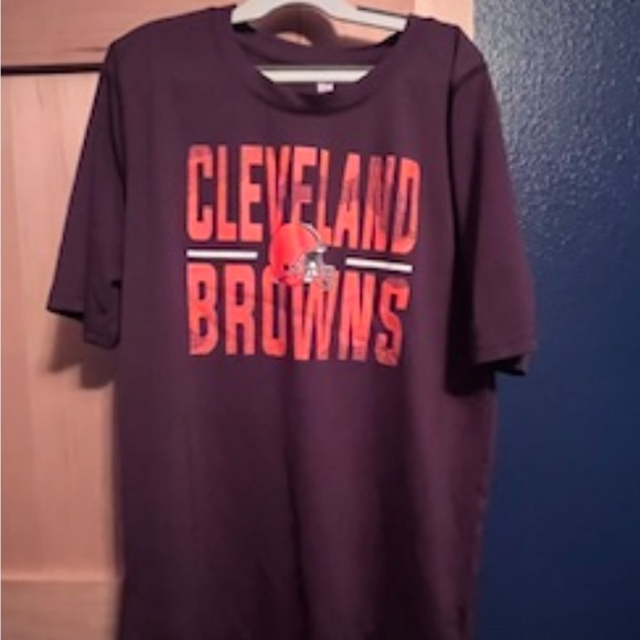 Cleveland Browns T-Shirt - Picture 1 of 2